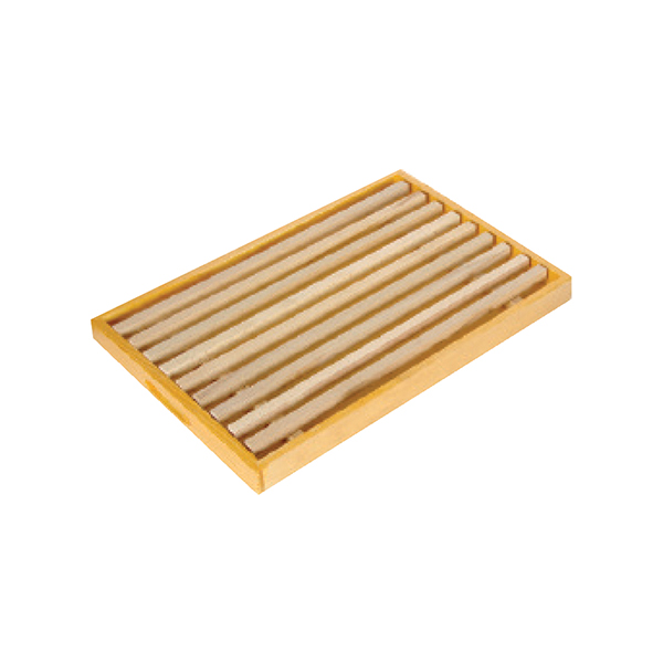 BREAD BOARD WITH GRATED BREAD